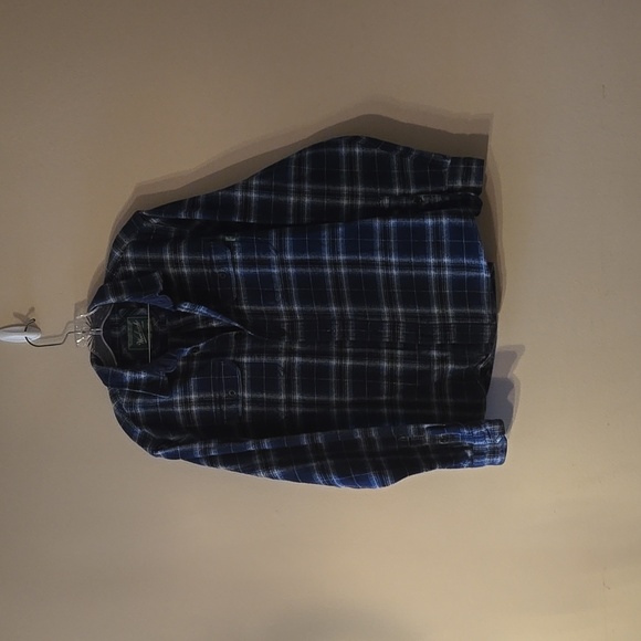 Woolrich shacket! Navy and white plaid. Lg or xlg.P2P 22 - Picture 1 of 5
